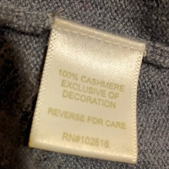 Cashmere Garnet Hill Crew Neck Lace Hem Sweater Size Medium - Picture 9 of 9